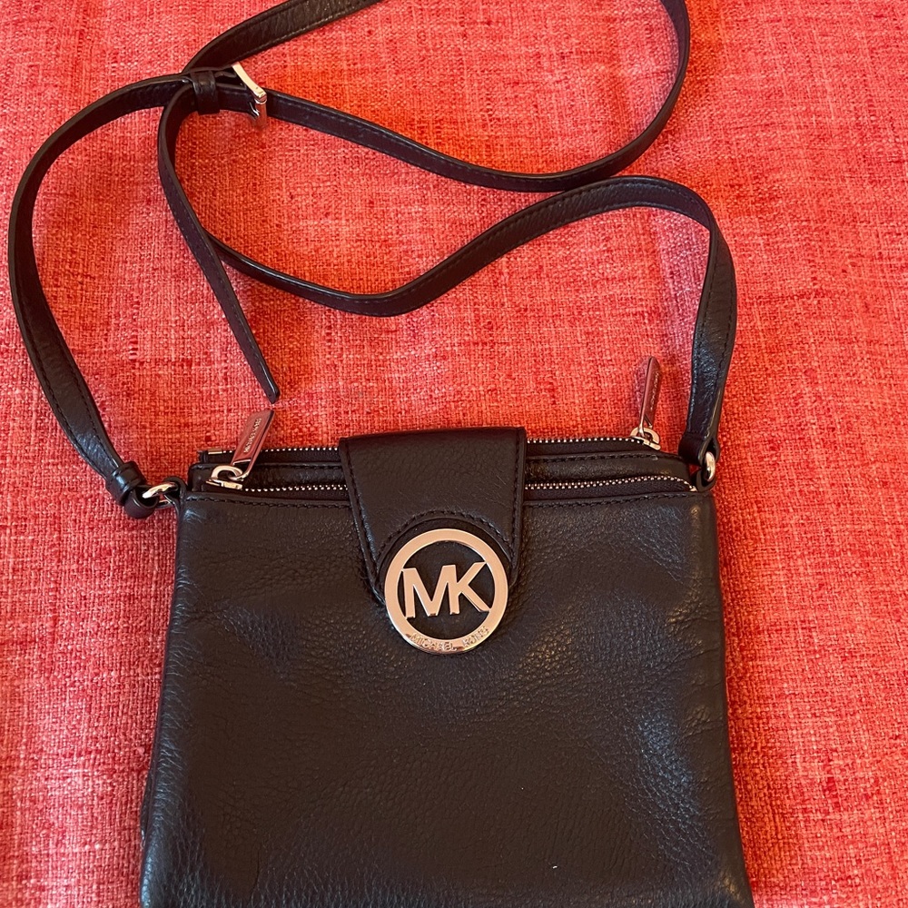 MK/Michael Kors Crossbody Bag